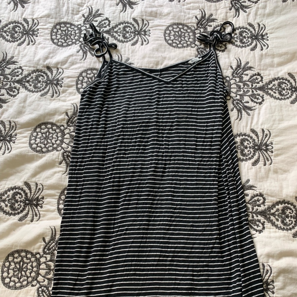 American Eagle black and white tie dress ✨